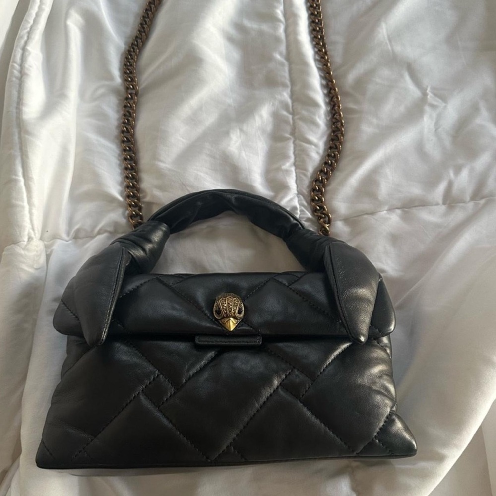 Elegant Black Quilted Handbag